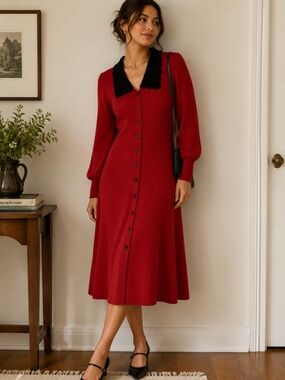 Kuose Red Button-Front Knit midi  Dress with Black Scalloped Collar M Y2K